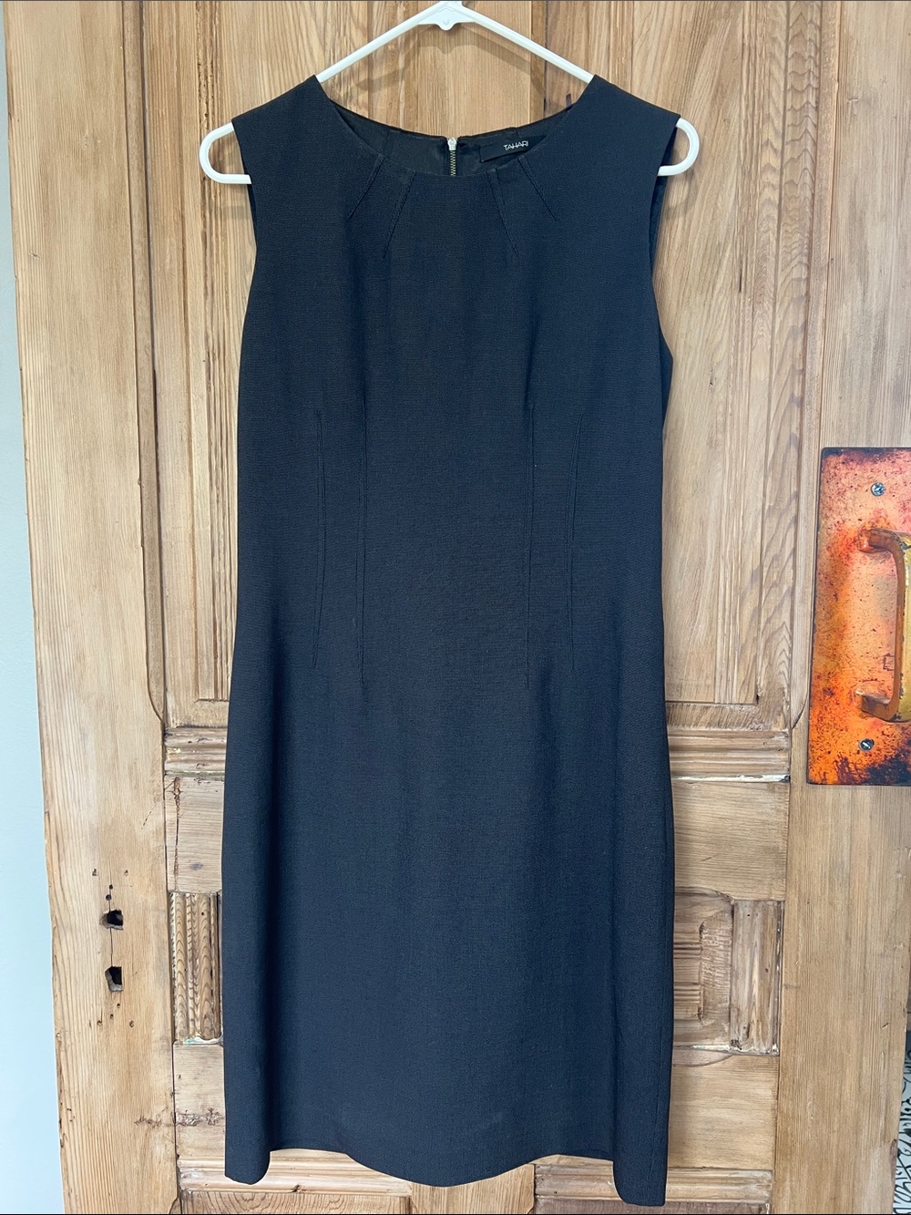 Tahari Black Sleeveless Sheath Midi Dress